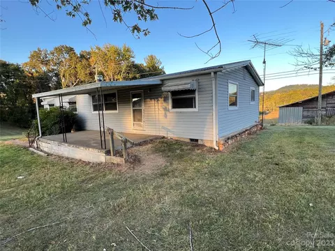 765 Olivette Rd, Asheville, NC 28804