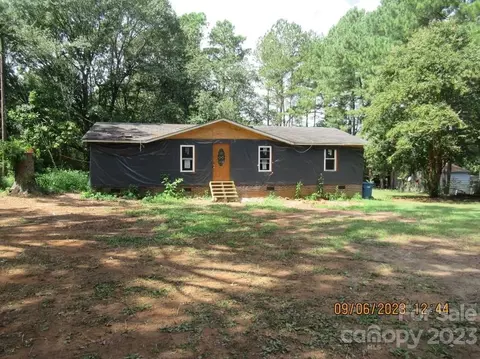 1382 32nd Se St SE, Conover, NC 28613