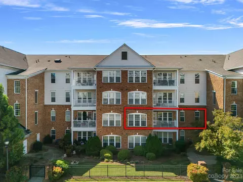 14933 Santa Lucia Dr, Charlotte, NC 28277
