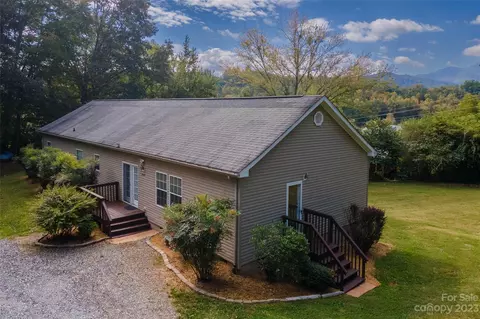407 Monteith Gap Rd, Cullowhee, NC 28723 photo 2