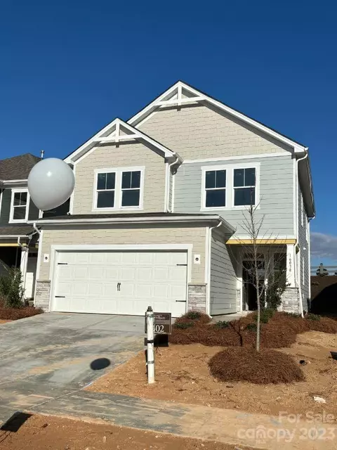 16038 River Tree Ln, Charlotte, NC 28278