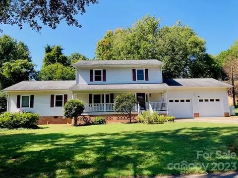 210 Hillside St, Rutherfordton, NC 28139