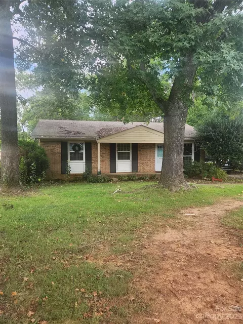 4321 Hancock Ter, Charlotte, NC 28205
