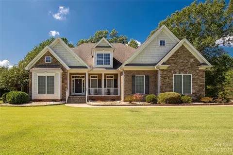 2047 Balmoral Dr, Rock Hill, SC 29732