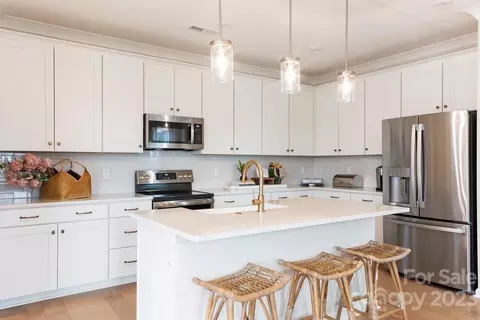 2028 Howell Creek Way, Charlotte, NC 28215