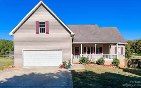 181 Weathers Creek Rd, Troutman, NC 28166