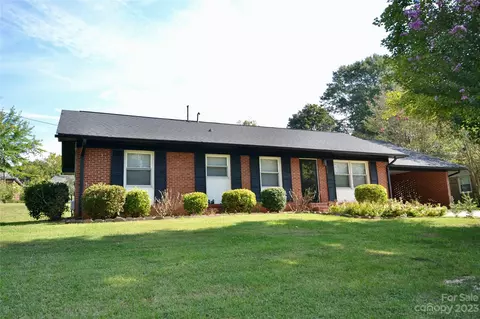 712 Pinehurst St, Salisbury, NC 28144 photo 4