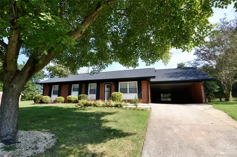 712 Pinehurst St, Salisbury, NC 28144 photo 2