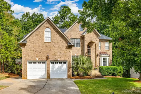 786 Fairway Point Dr, Tega Cay, SC 29708