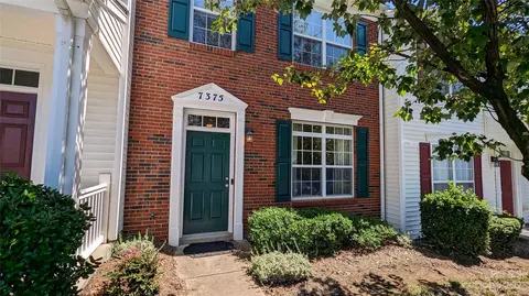 7375 Laurel Valley Rd, Charlotte, NC 28273