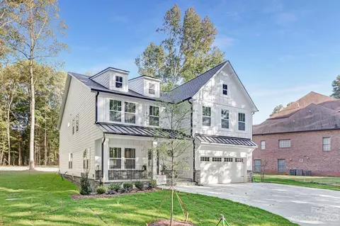 5902 Beatties Ford 7134 Rd #7134, Charlotte, NC 28216