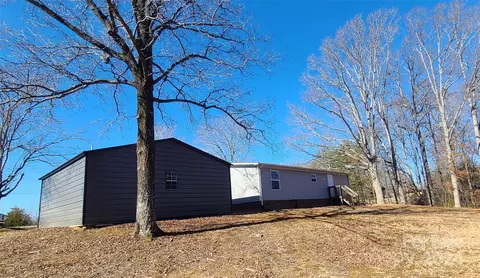 Exterior - 4871 Scott Rd, Morganton, NC 28655 photo 3 of 12