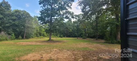 Exterior - 4871 Scott Rd, Morganton, NC 28655 photo 8 of 12