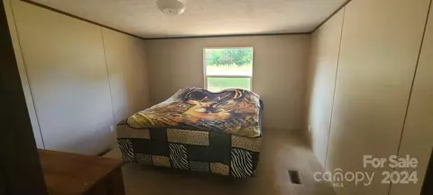 Bedroom - 4871 Scott Rd, Morganton, NC 28655 photo 1 of 2