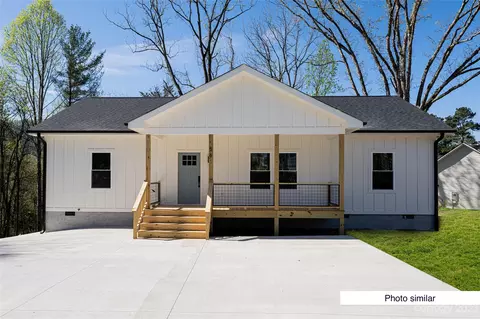 744 Olivette Rd, Asheville, NC 28804