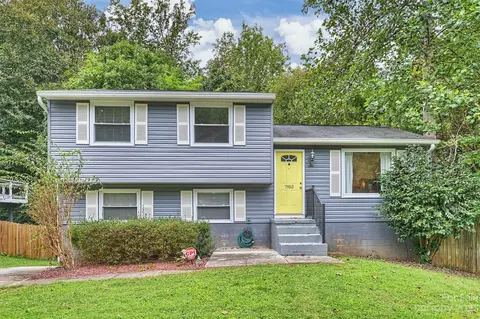7953 Monfreya Ct, Charlotte, NC 28212