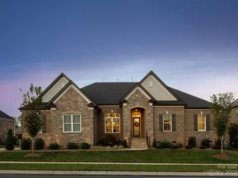1628 Batson Creek Ln, Matthews, NC 28104