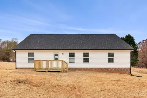 2044 Lakeside Ln, Conover, NC 28613 photo 36