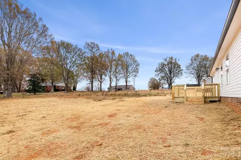 2044 Lakeside Ln, Conover, NC 28613 photo 32