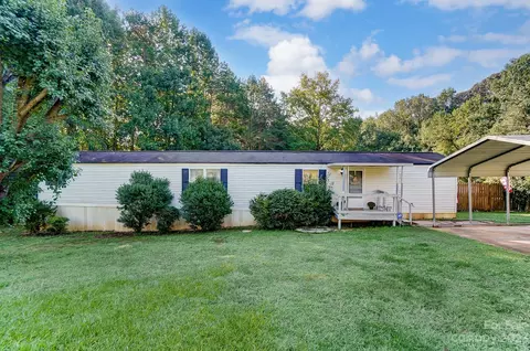 118 Rainwood Ct, Mount Holly, NC 28120