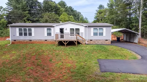 4250 Brookwood Pl, Lenoir, NC 28645