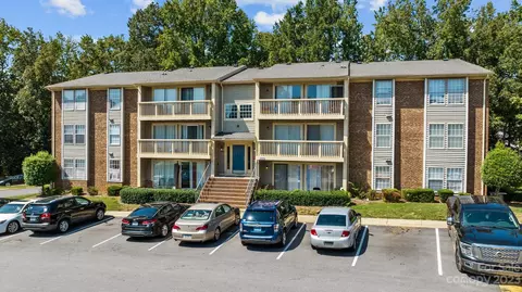 1604 Apt F Arlyn Cir, Charlotte, NC 28213