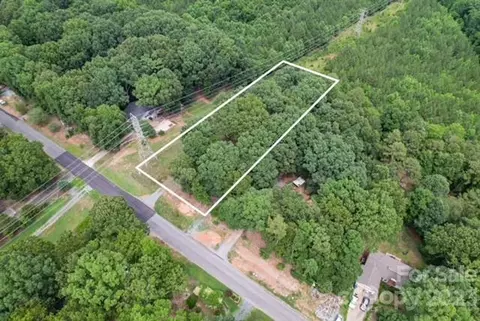 236 Gatewood Ln, Matthews, NC 28104