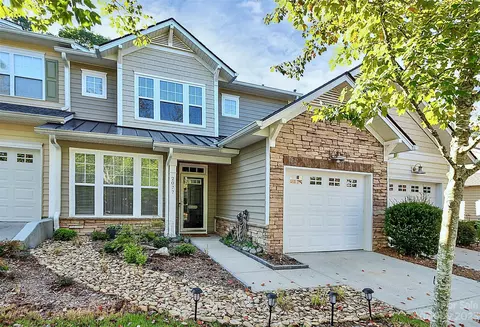 2077 Calloway Pines Dr, Tega Cay, SC 29708