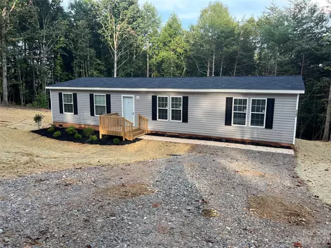 2180 Hidden Hill St, Morganton, NC 28655