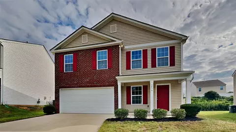 2806 Easton Knoll Dr, Dallas, NC 28034