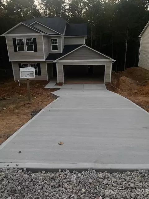 13429 Circle Dr, Charlotte, NC 28262
