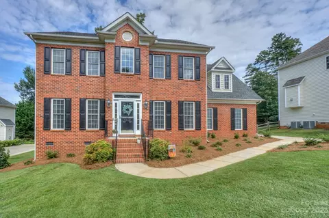 4520 Brent Wood Dr, Belmont, NC 28012