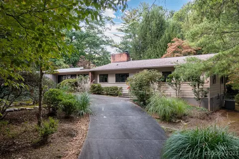 112 Hilltop Rd, Black Mountain, NC 28711