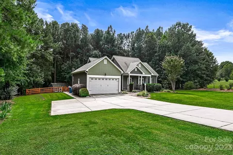 4973 E Bandys Cross Rd, Catawba, NC 28609