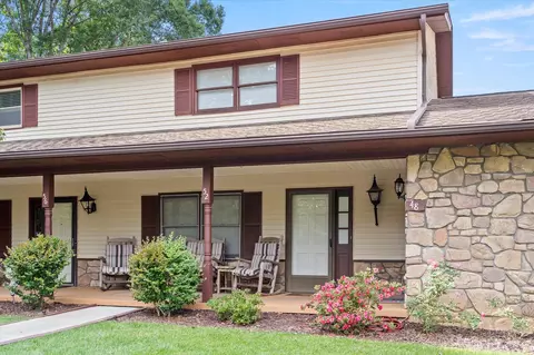 52 Vista View Ct, Etowah, NC 28729