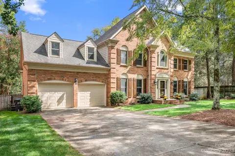 10223 Prince Edward Ln, Charlotte, NC 28277