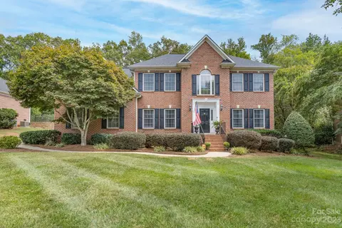 1844 Cavendale Dr, Rock Hill, SC 29732