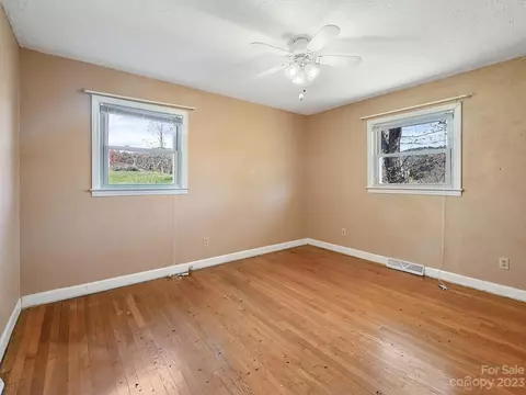 146 Old Rd, Marshall, NC 28753 photo 19