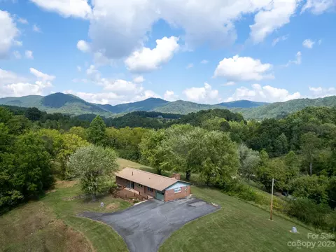 146 Old Rd, Marshall, NC 28753 photo 6