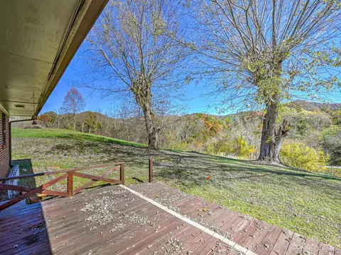 146 Old Rd, Marshall, NC 28753 photo 30