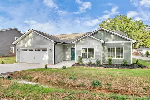 2565 Ashe Ave, Kannapolis, NC 28083