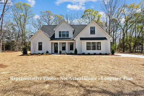 259 Triple Ponds Ct, Clover, SC 29701