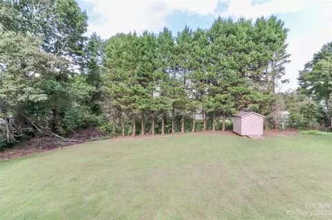 3848 River Rd, Hickory, NC 28602 photo 36