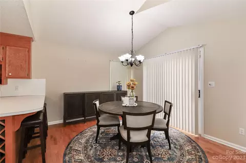 3848 River Rd, Hickory, NC 28602 photo 10
