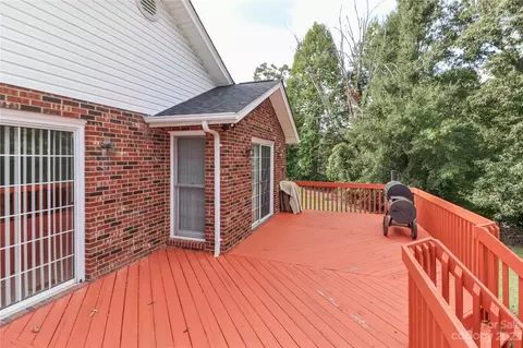 3848 River Rd, Hickory, NC 28602 photo 31