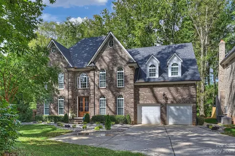 3118 Sharon View Rd, Charlotte, NC 28210