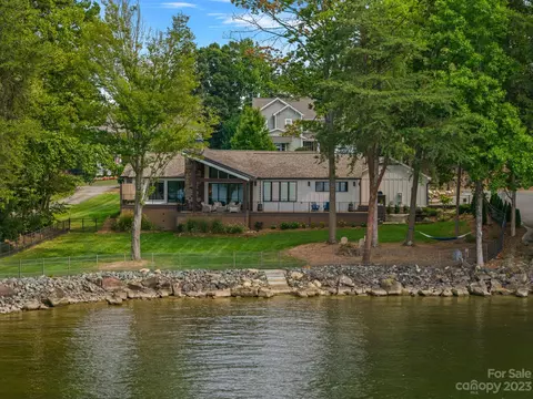 20701 Pointe Regatta Dr, Cornelius, NC 28031 photo 4
