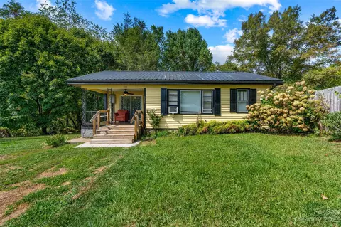 165 Ray St, Waynesville, NC 28786