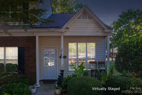 10640 Holly Ridge Blvd, Charlotte, NC 28216