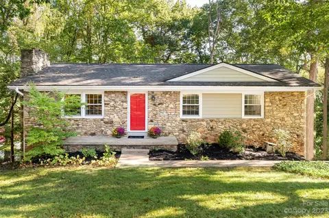 84 Botany Dr, Asheville, NC 28805